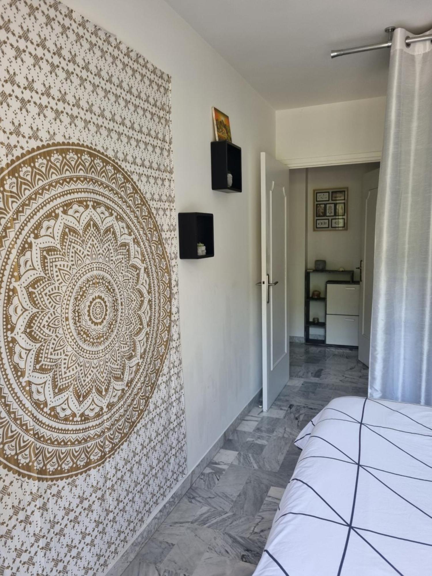 Ferienwohnung Beau 2 Pieces,Terrasse, Parking Menton Centre Zimmer foto